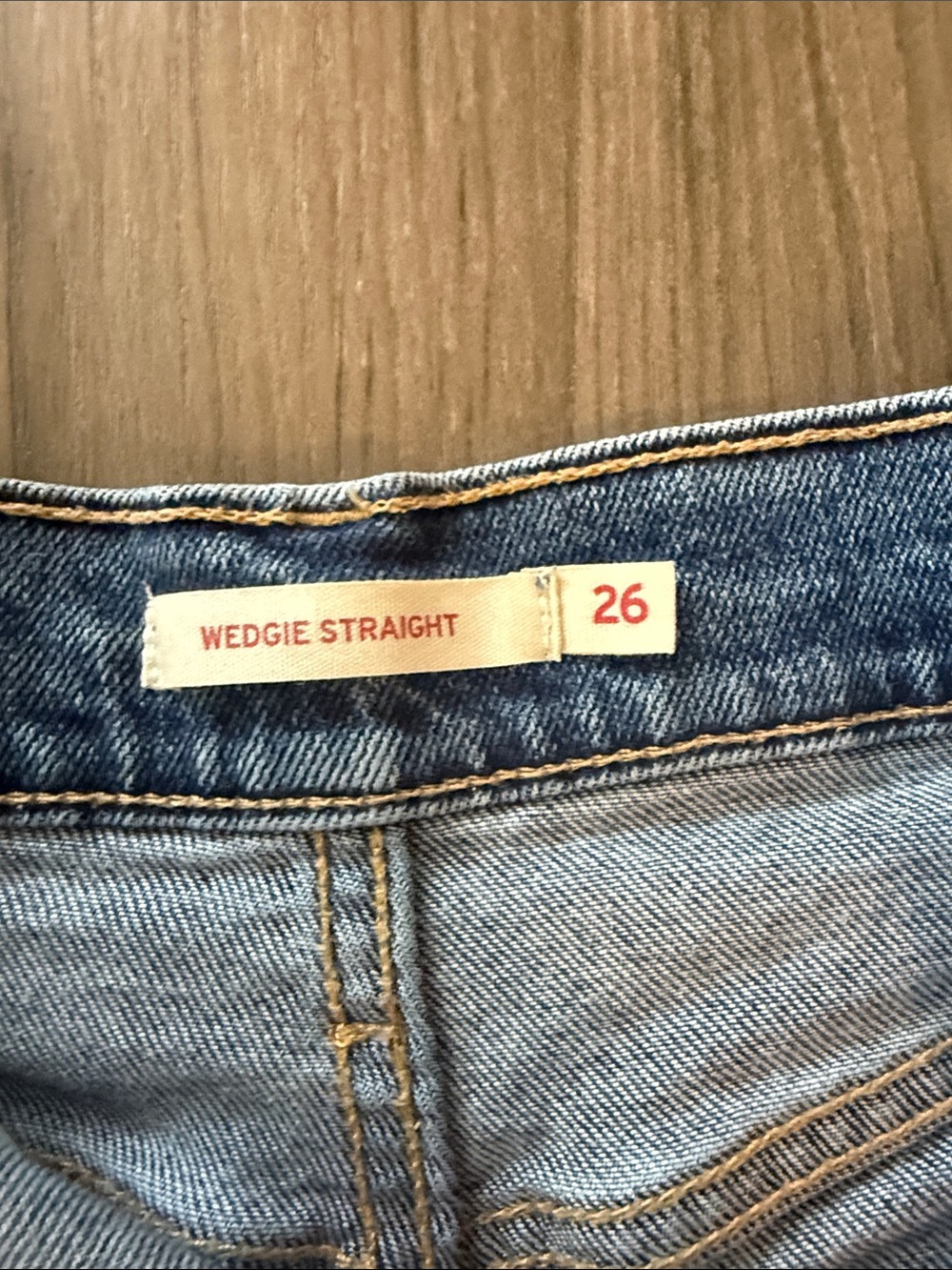Levi’s wedgie straight sz 26 - Picture 2 of 3